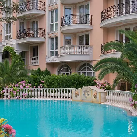 Venera & Anastasia Palace Διαμέρισμα *