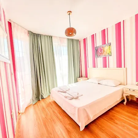 Venera & Anastasia Palace * Σάνι Μπιτς