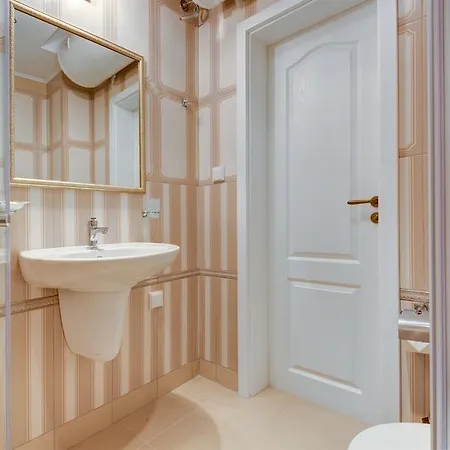 Venera & Anastasia Palace * Σάνι Μπιτς