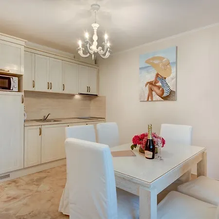 Venera & Anastasia Palace Σάνι Μπιτς