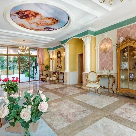 Апартаменты Venera & Anastasia Palace *
