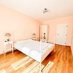 Venera & Anastasia Palace * ساني بيتش