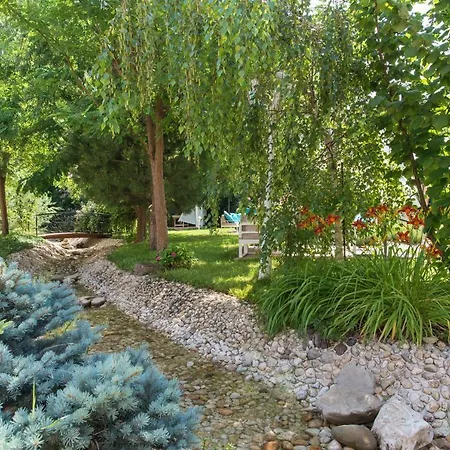 Venera & Anastasia Palace 아파트 *