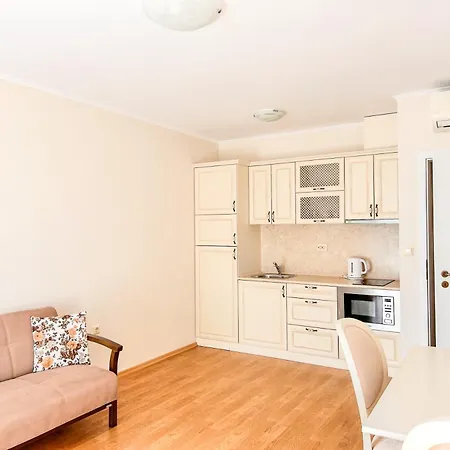 Venera & Anastasia Palace 아파트