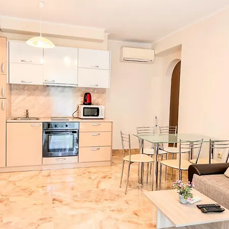 شقة Venera & Anastasia Palace ساني بيتش