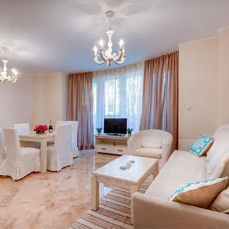 Venera & Anastasia Palace