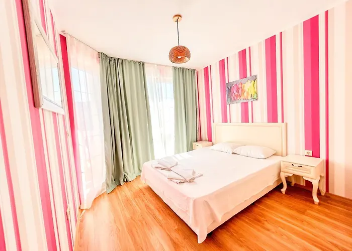 Venera & Anastasia Palace * Slantchev Briag