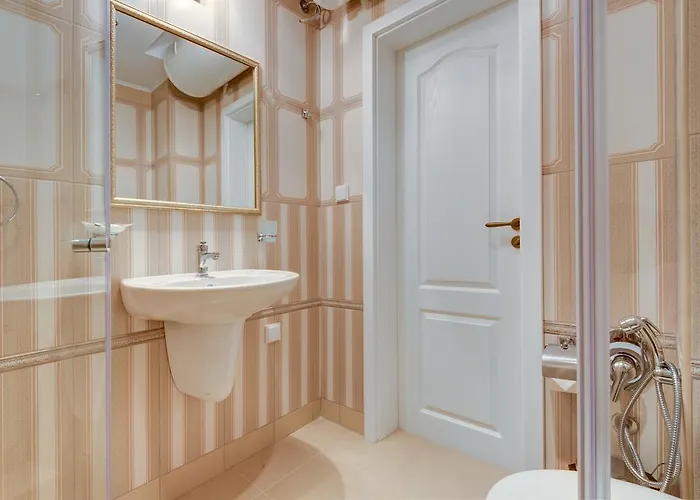 Venera & Anastasia Palace * Slantchev Briag